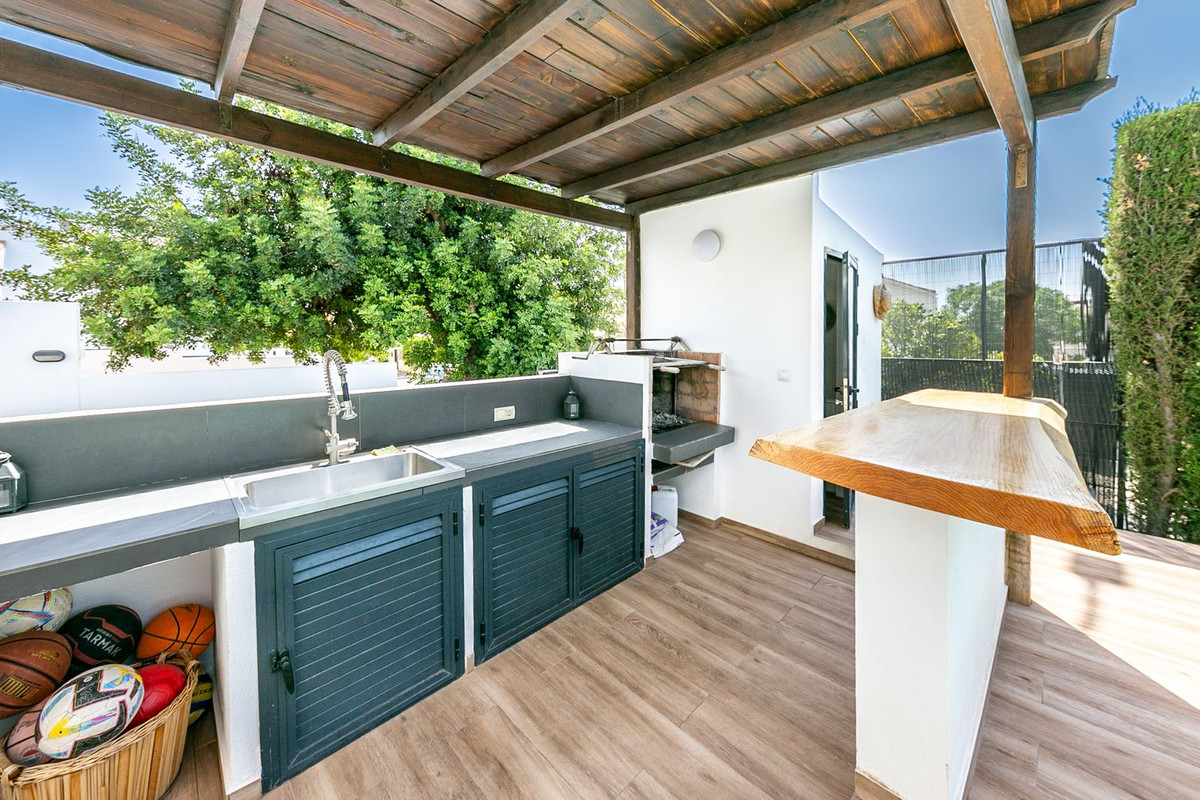 Huis te koop in Benalmadena | 5 slaapkamers H5084266