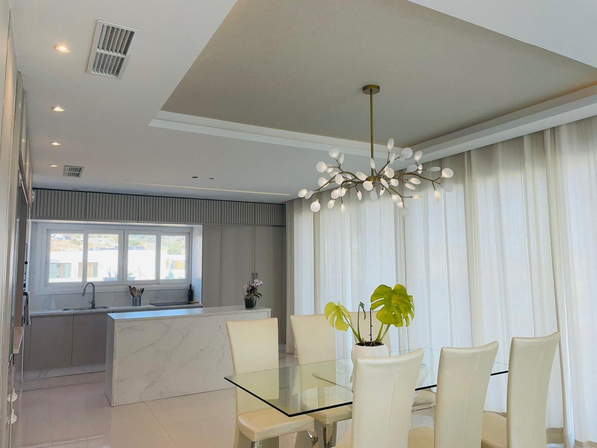 Huis te koop in Benalmadena | 4 slaapkamers H5104105