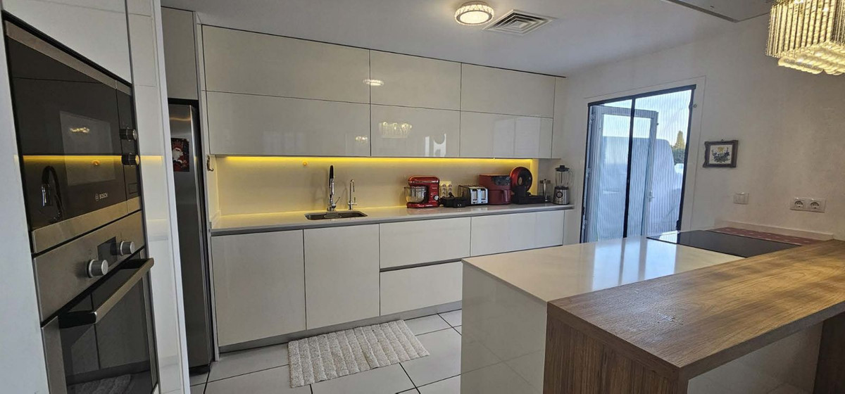 Huis te koop in Benalmadena | 4 slaapkamers H5125999
