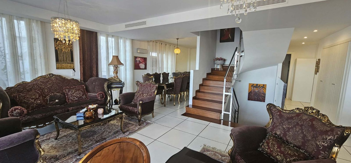 Huis te koop in Benalmadena | 4 slaapkamers H5125999