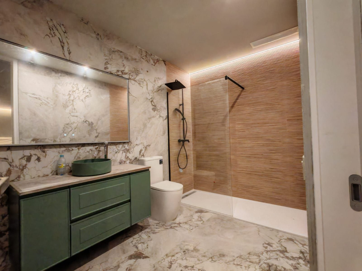 Detached Villa for sale in Benalmadena | 6 bedrooms H5130820
