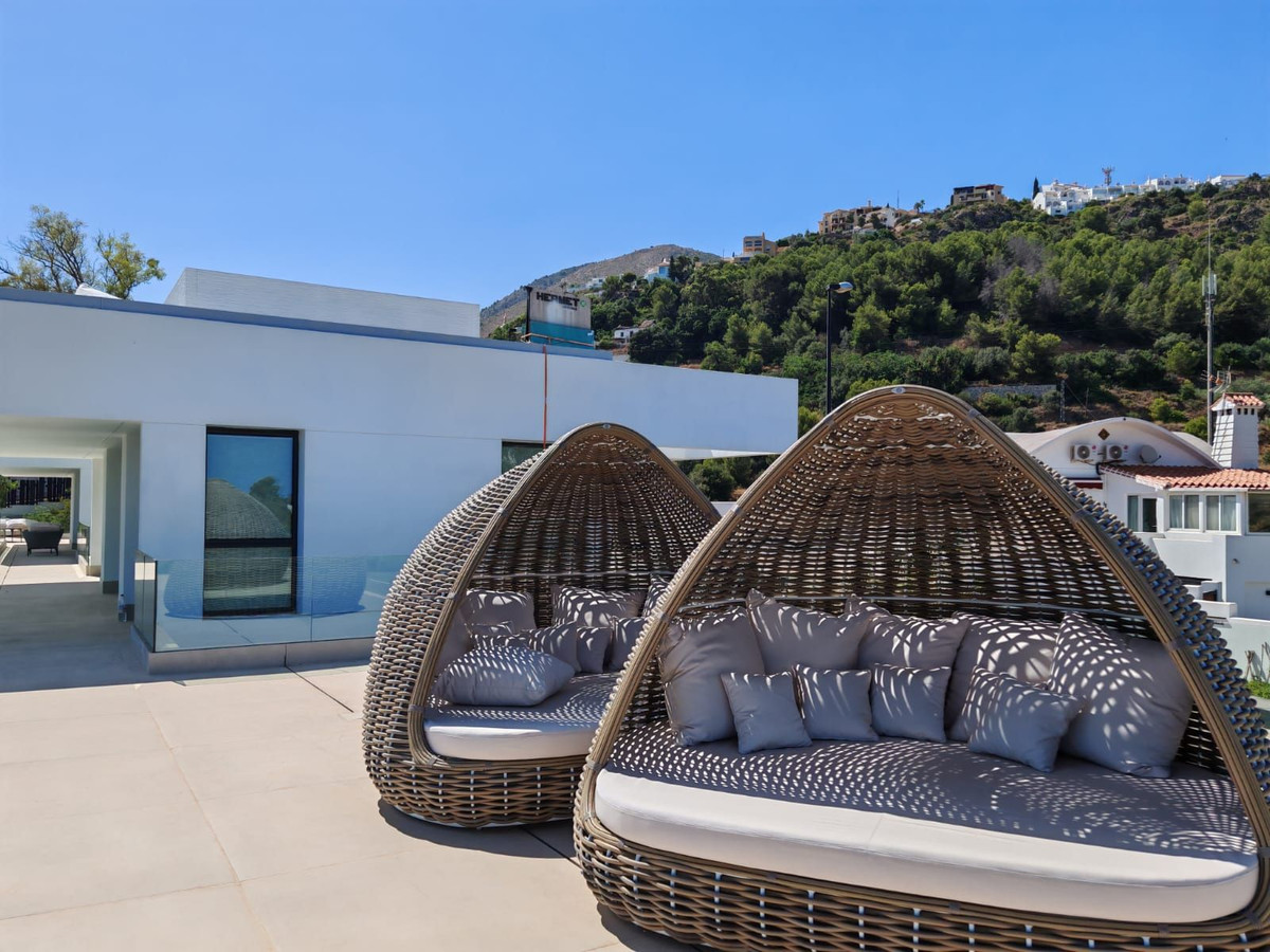Detached Villa for sale in Benalmadena | 6 bedrooms H5130820