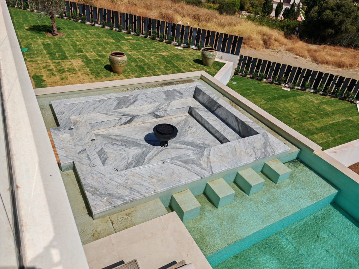 Detached Villa for sale in Benalmadena | 6 bedrooms H5130820