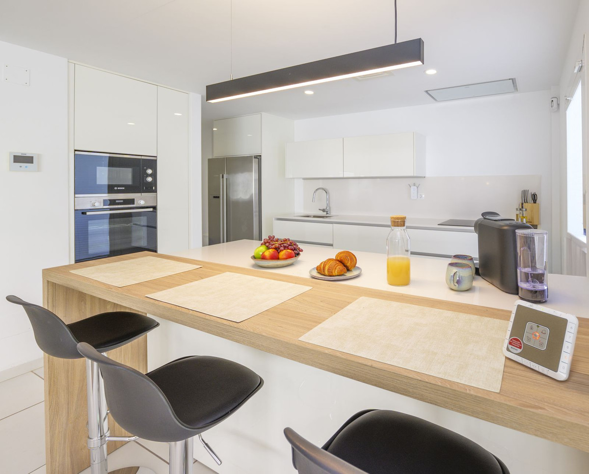 Huis te koop in Benalmadena | 4 slaapkamers H5143186