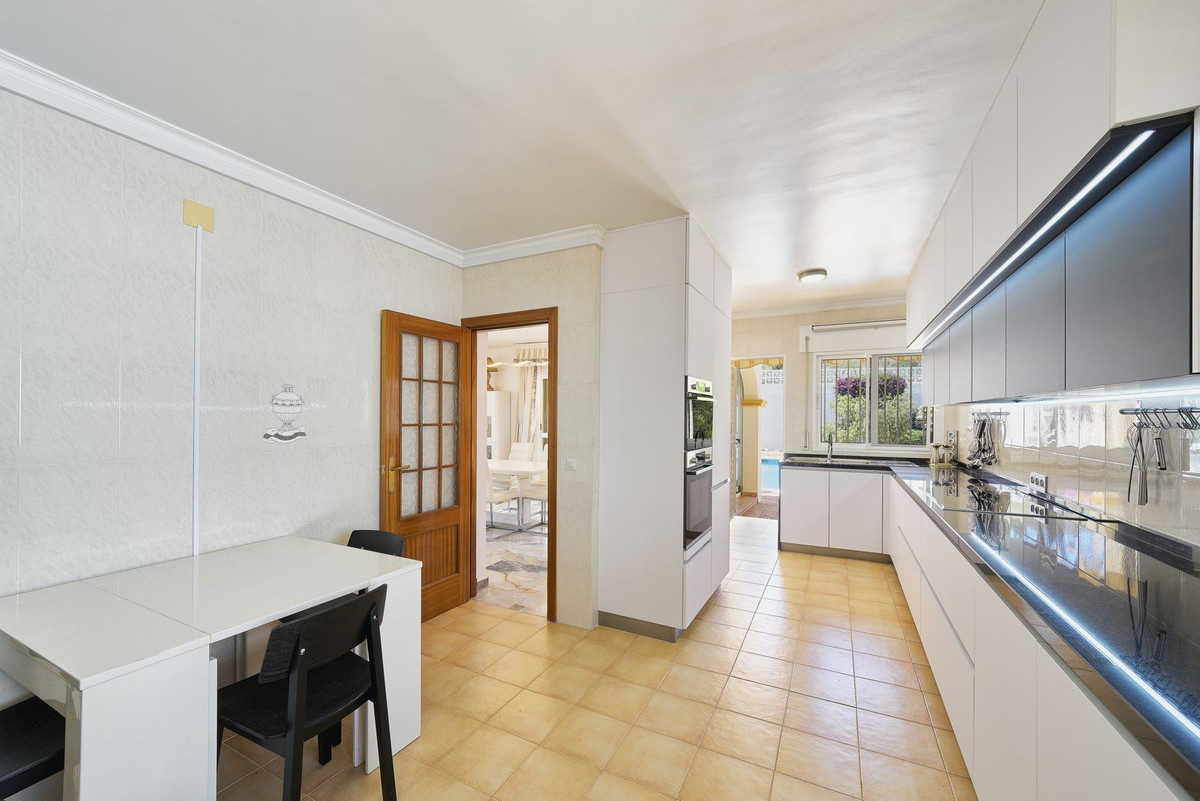 Huis te koop in Benalmadena | 4 slaapkamers H5150032