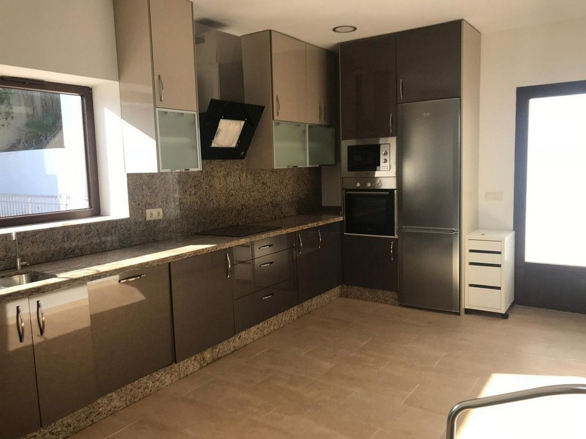 Huis te koop in Benalmadena | 4 slaapkamers H5156296