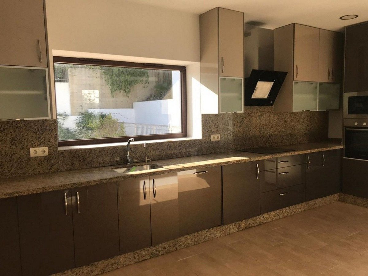 Huis te koop in Benalmadena | 4 slaapkamers H5156296