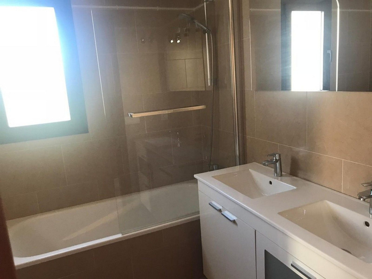 Huis te koop in Benalmadena | 4 slaapkamers H5156296