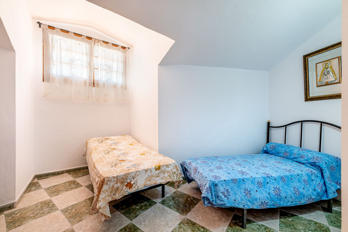 Property main view 33