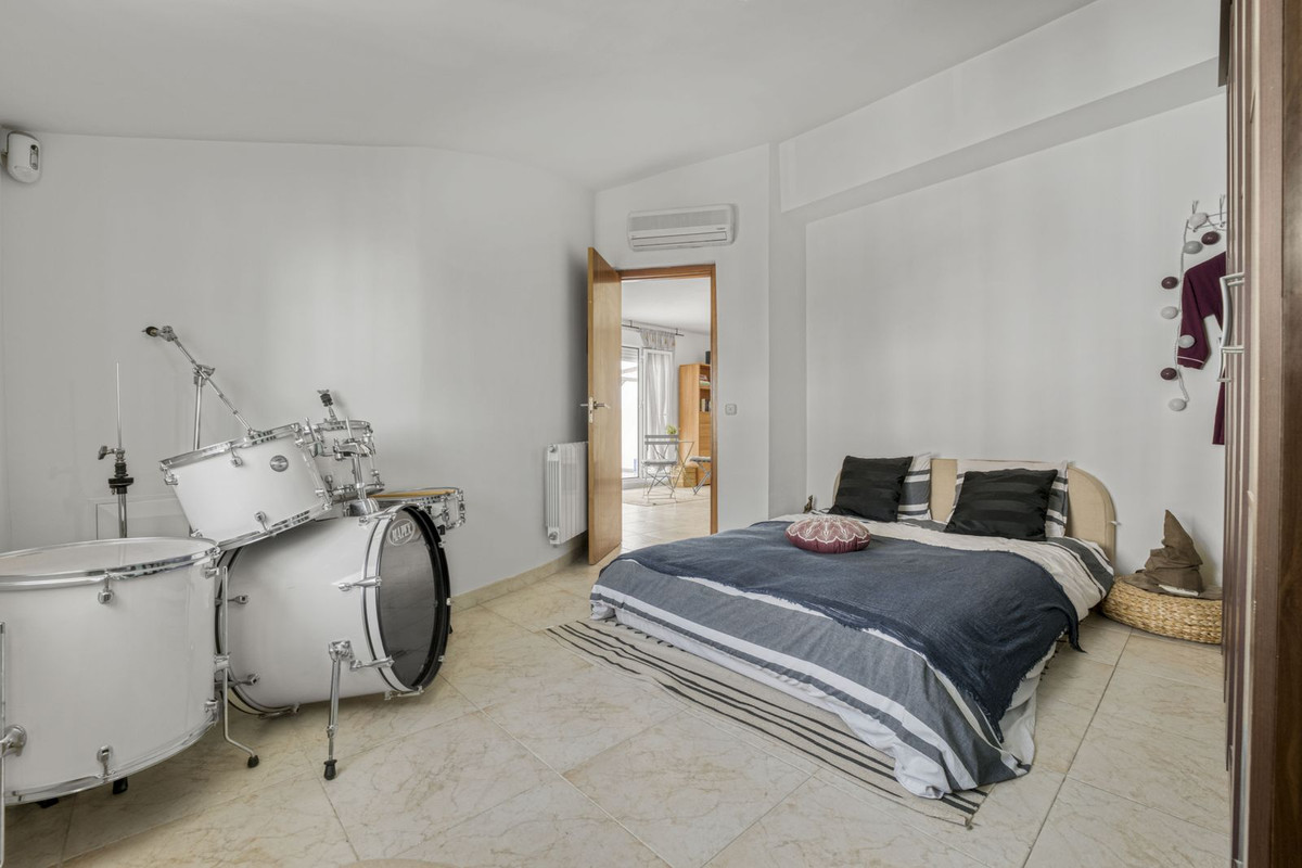 Property main view 42