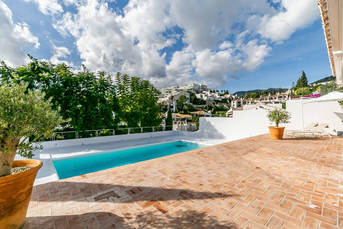 Property main view 100