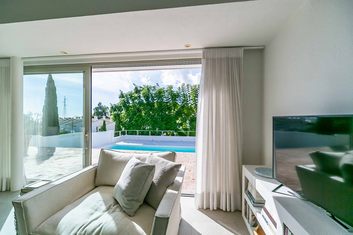 Property main view 102