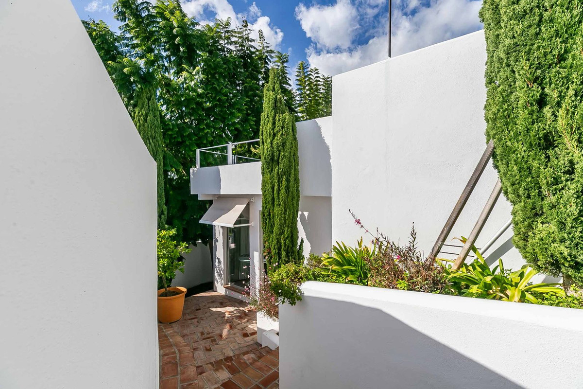 Property main view 114