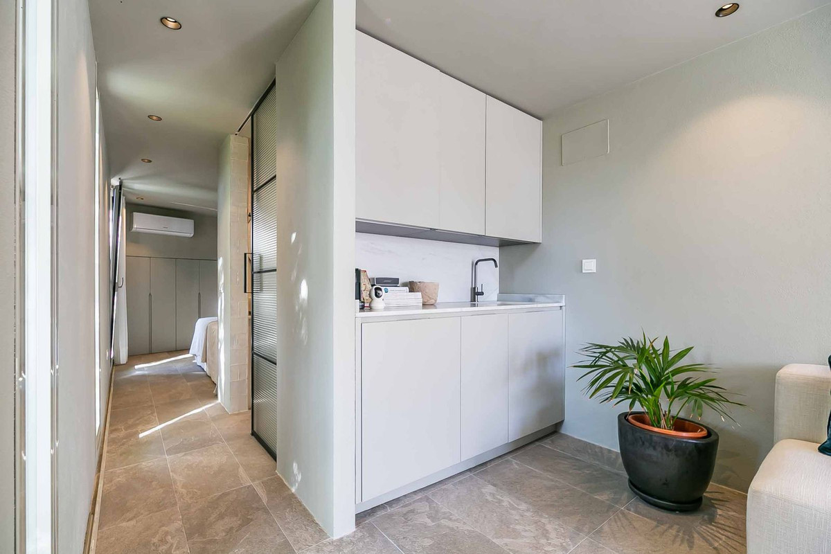 Property main view 122