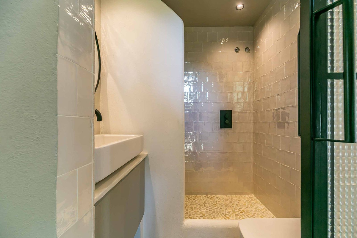 Property main view 128