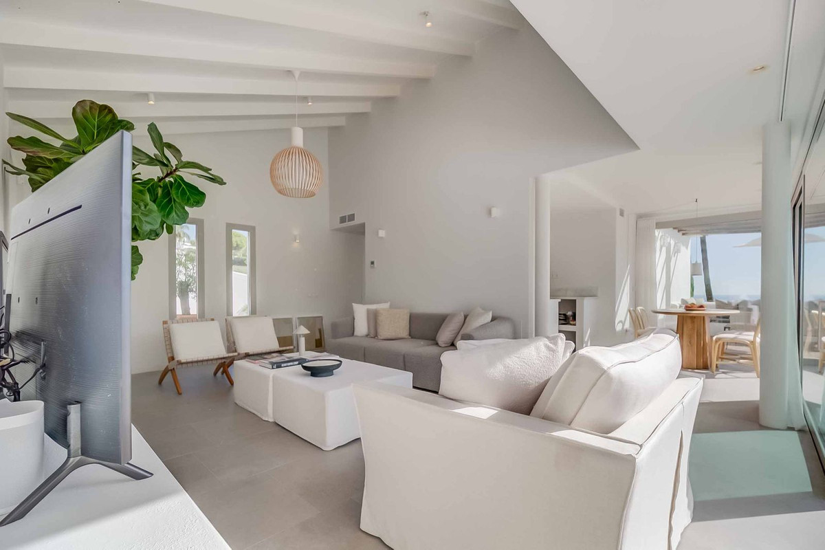 Property main view 64