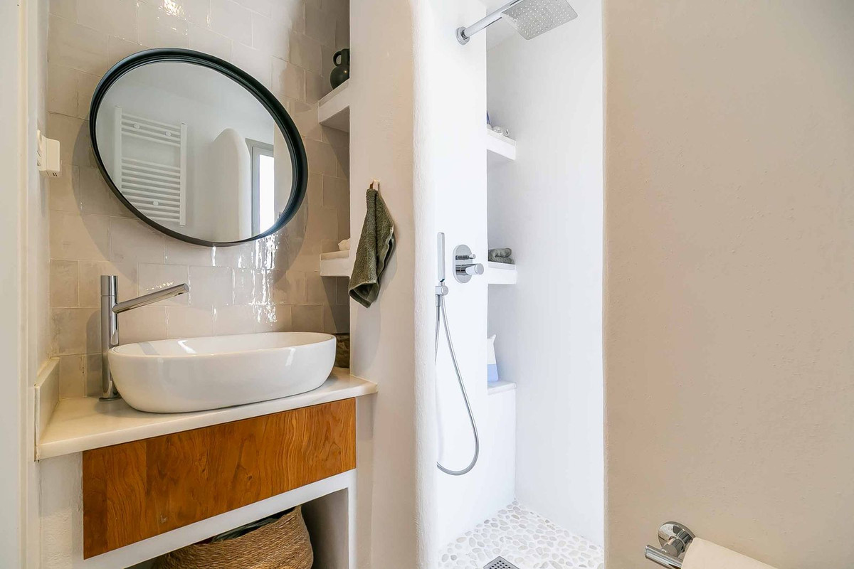 Property main view 74