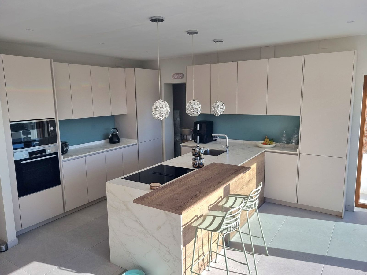 Huis te koop in Benalmadena | 5 slaapkamers H5286376