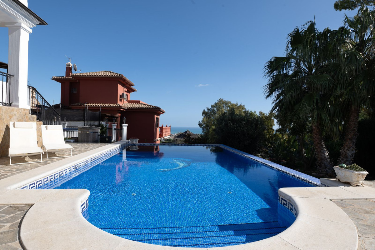 Huis te koop in Benalmadena | 5 slaapkamers H5299822