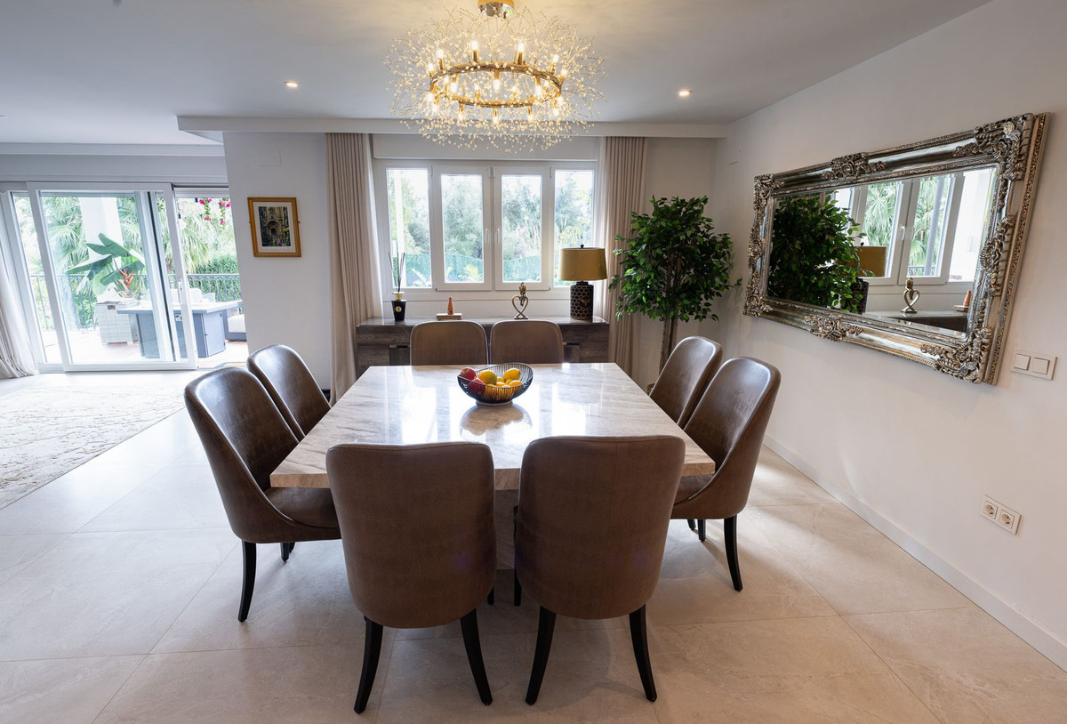 Huis te koop in Benalmadena | 5 slaapkamers H5299822