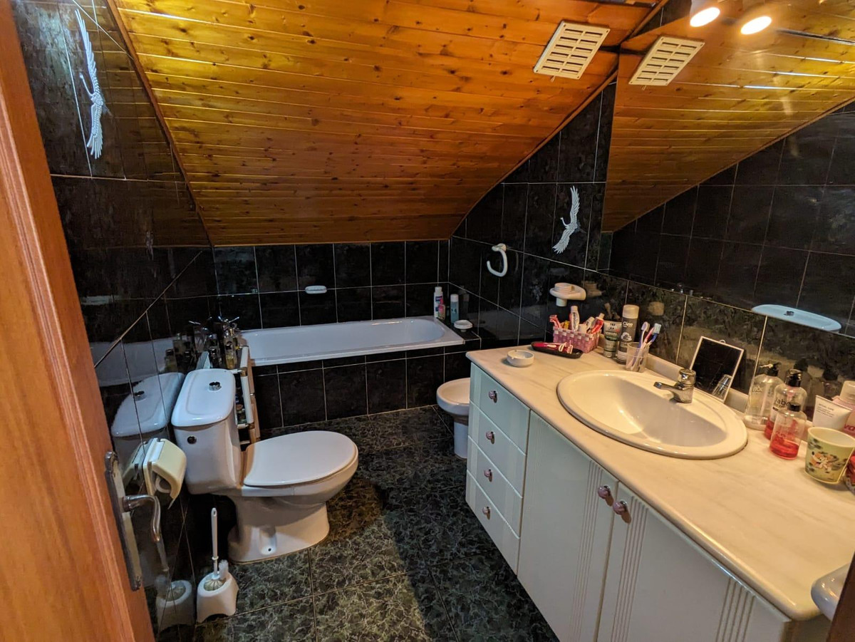 Huis te koop in Benalmadena | 5 slaapkamers H5301289
