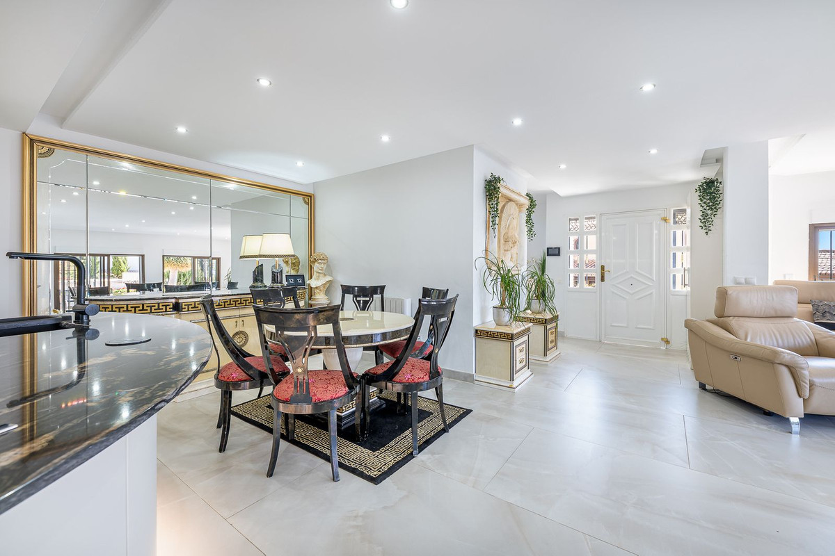 Huis te koop in Benalmadena | 4 slaapkamers H5309992