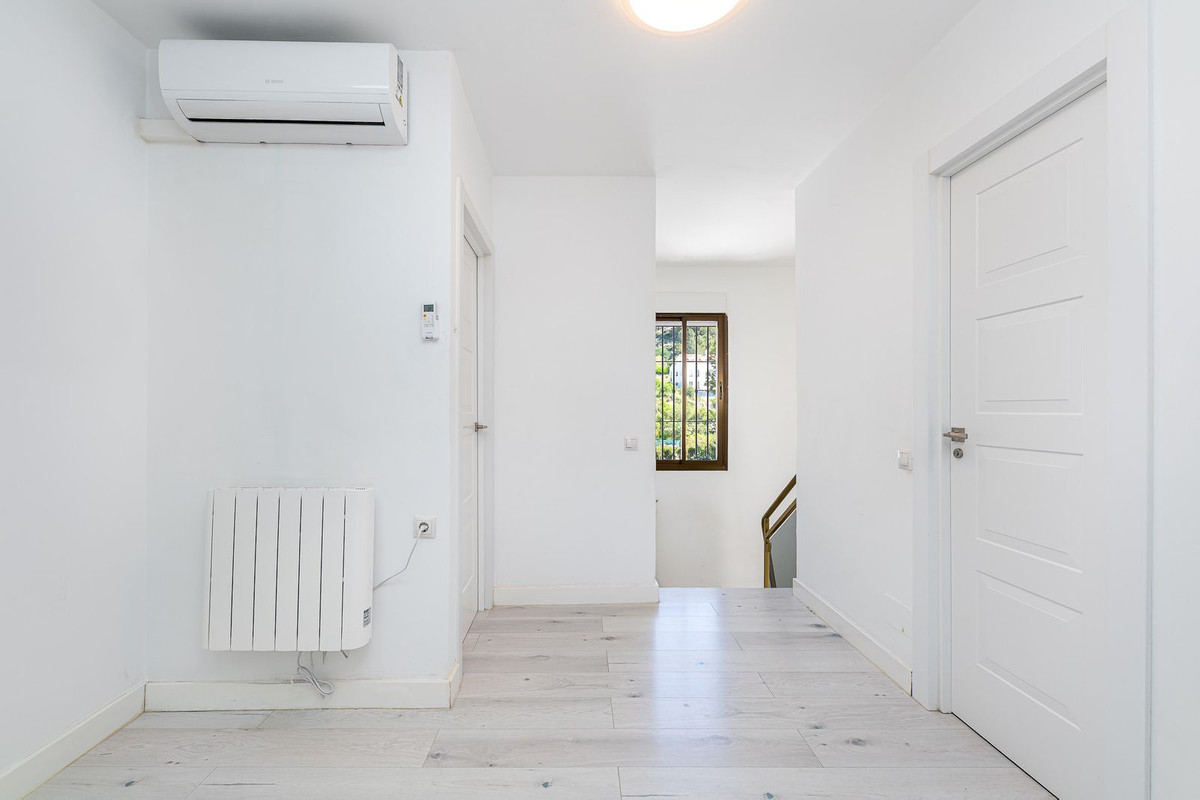 Huis te koop in Benalmadena | 4 slaapkamers H5309992