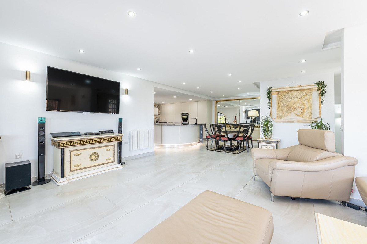 Huis te koop in Benalmadena | 4 slaapkamers H5309992