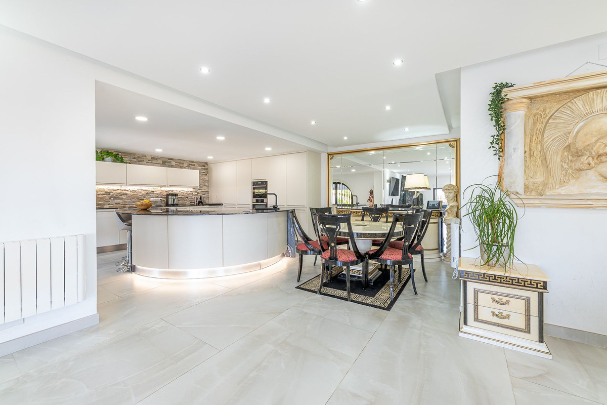 Huis te koop in Benalmadena | 4 slaapkamers H5309992