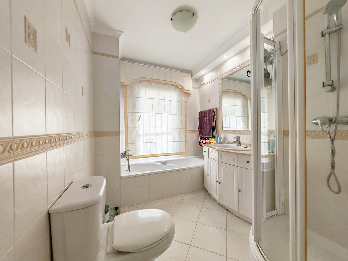 Huis te koop in Benalmadena | 5 slaapkamers H5348899