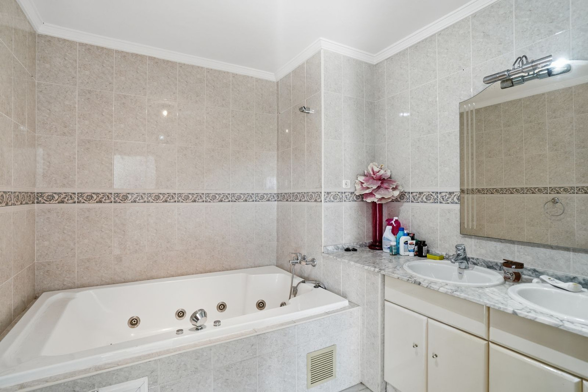 Huis te koop in Benalmadena | 6 slaapkamers H5362723