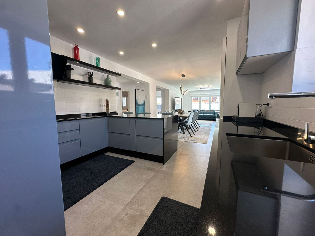 Huis te koop in Benalmadena | 4 slaapkamers H5364040