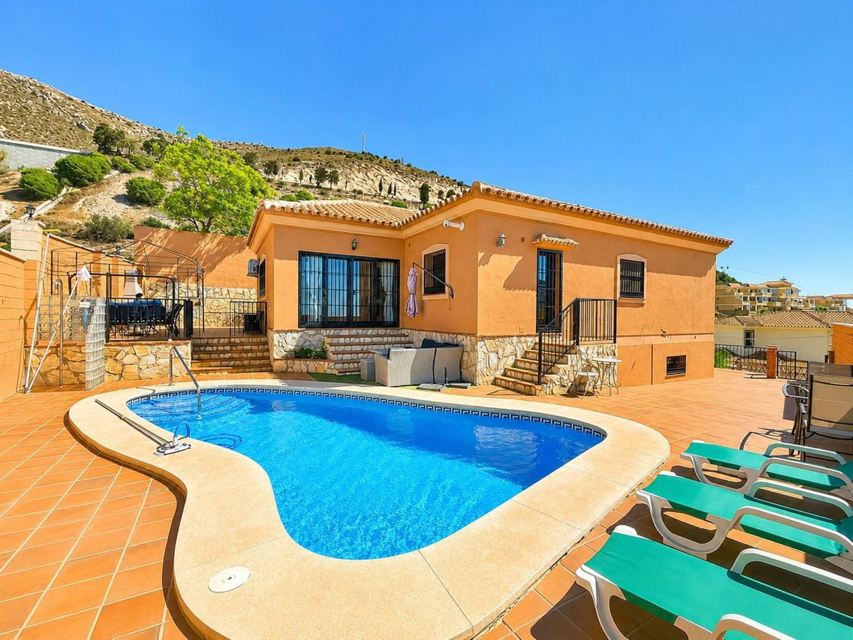 Huis te koop in Benalmadena | 4 slaapkamers H5374528