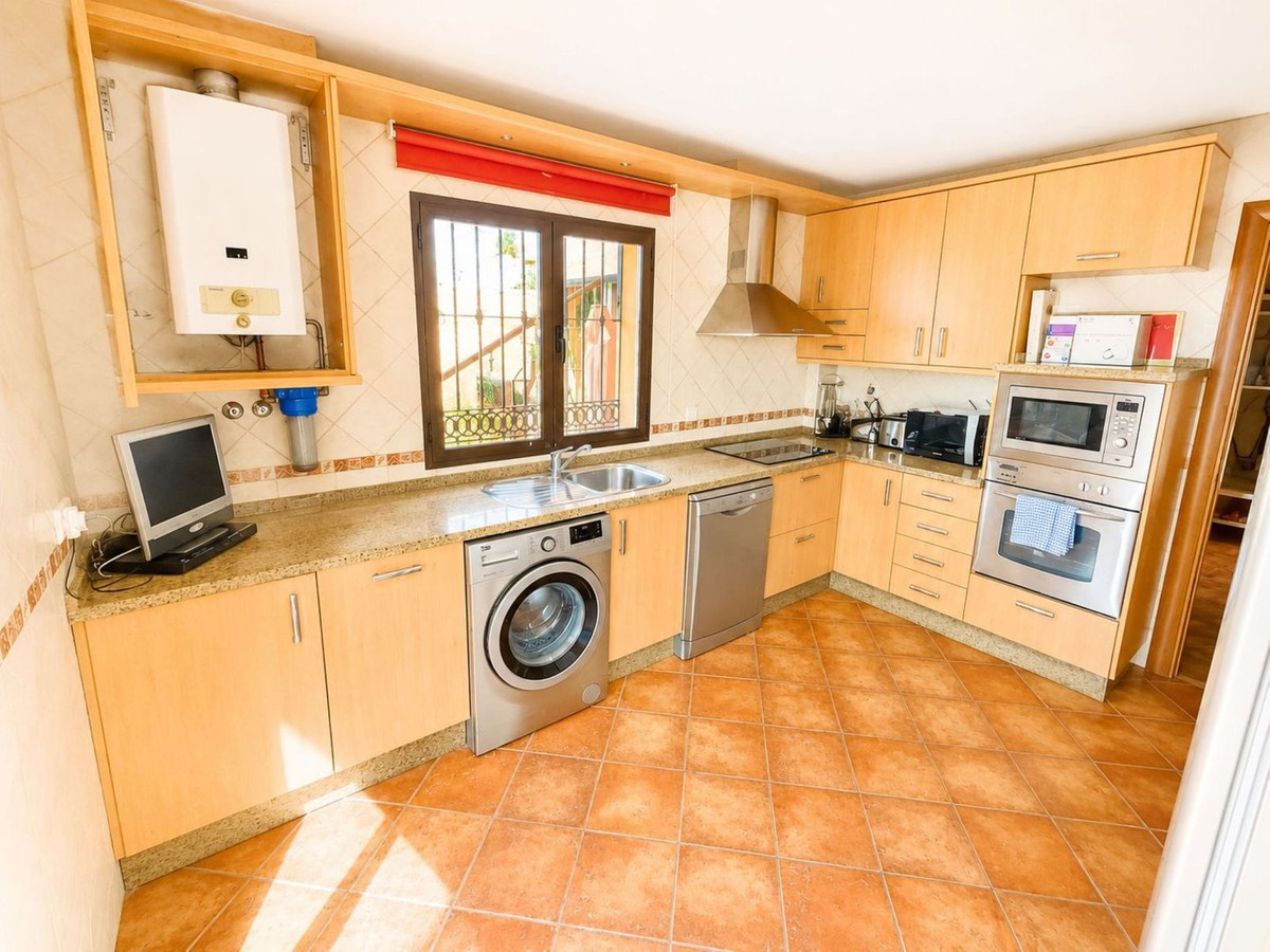 Huis te koop in Benalmadena | 4 slaapkamers H5374528