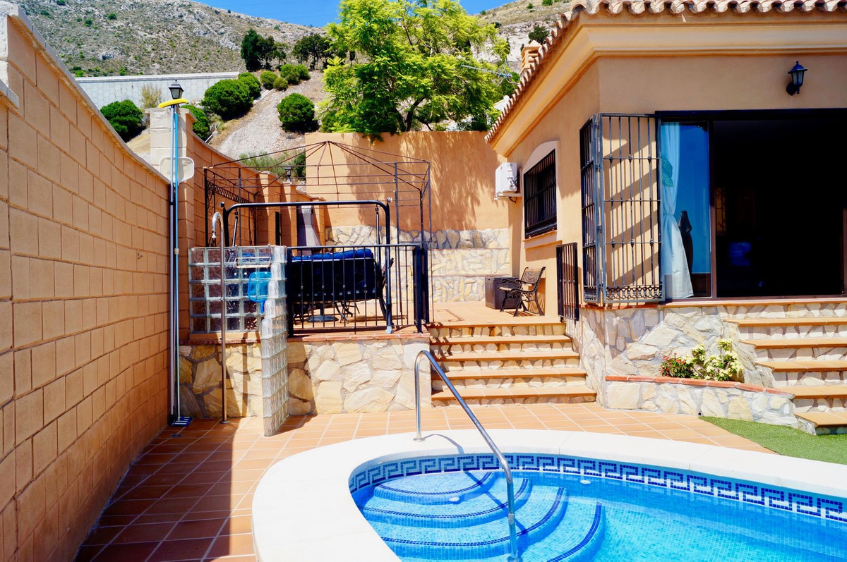 Huis te koop in Benalmadena | 4 slaapkamers H5374528