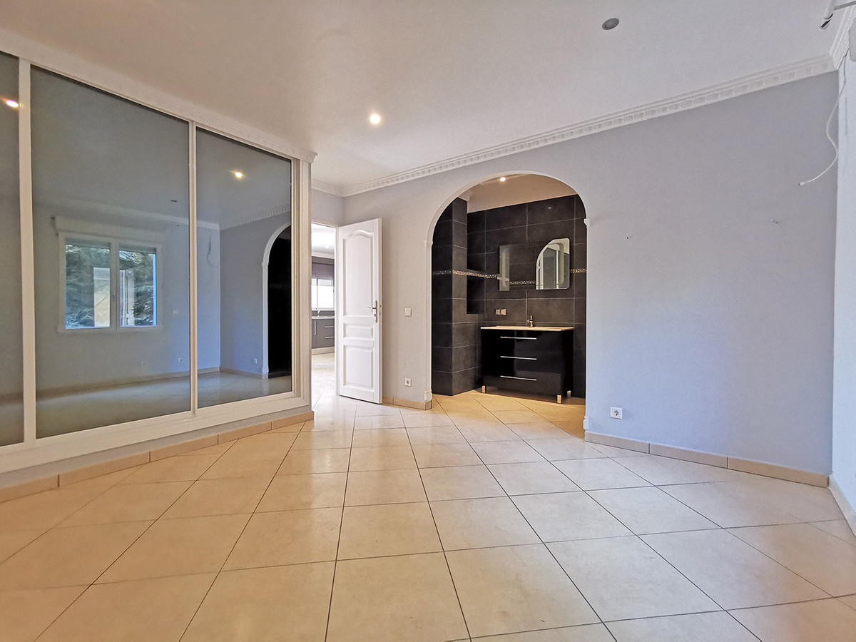 Property main view 27