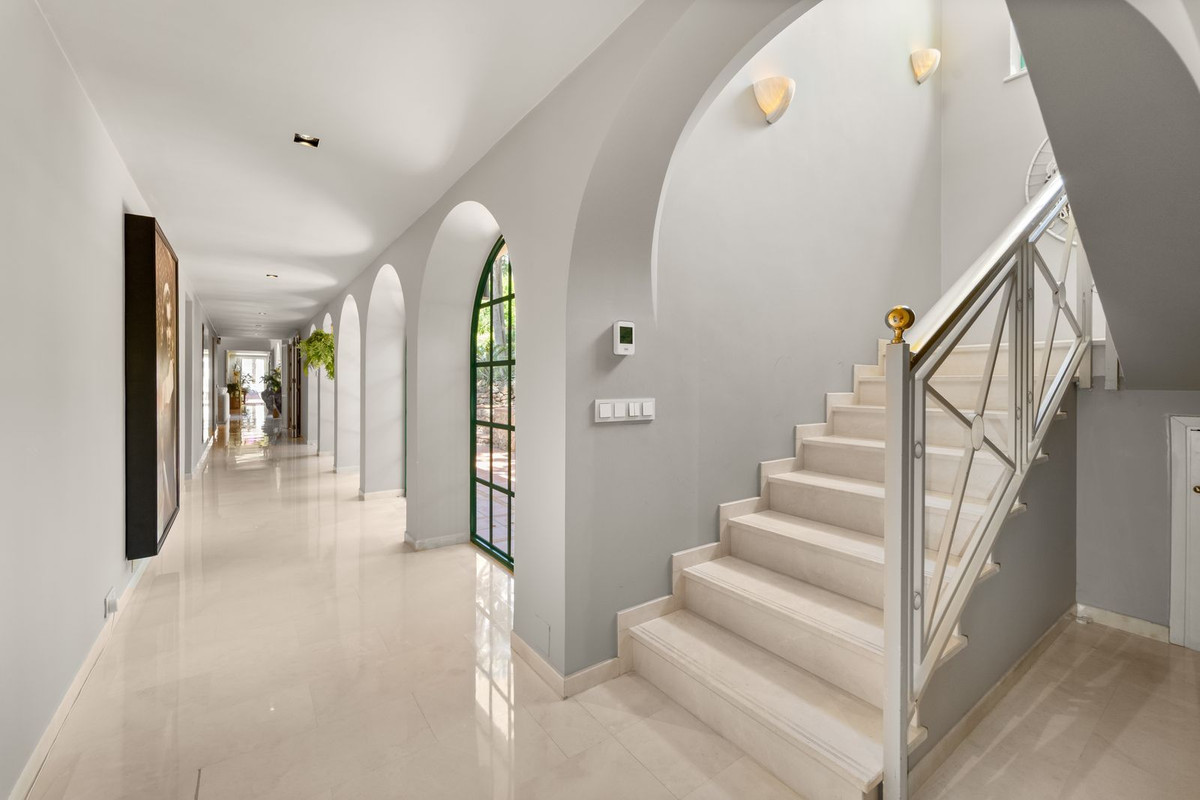 Huis te koop in Benalmadena | 8 slaapkamers H5411632