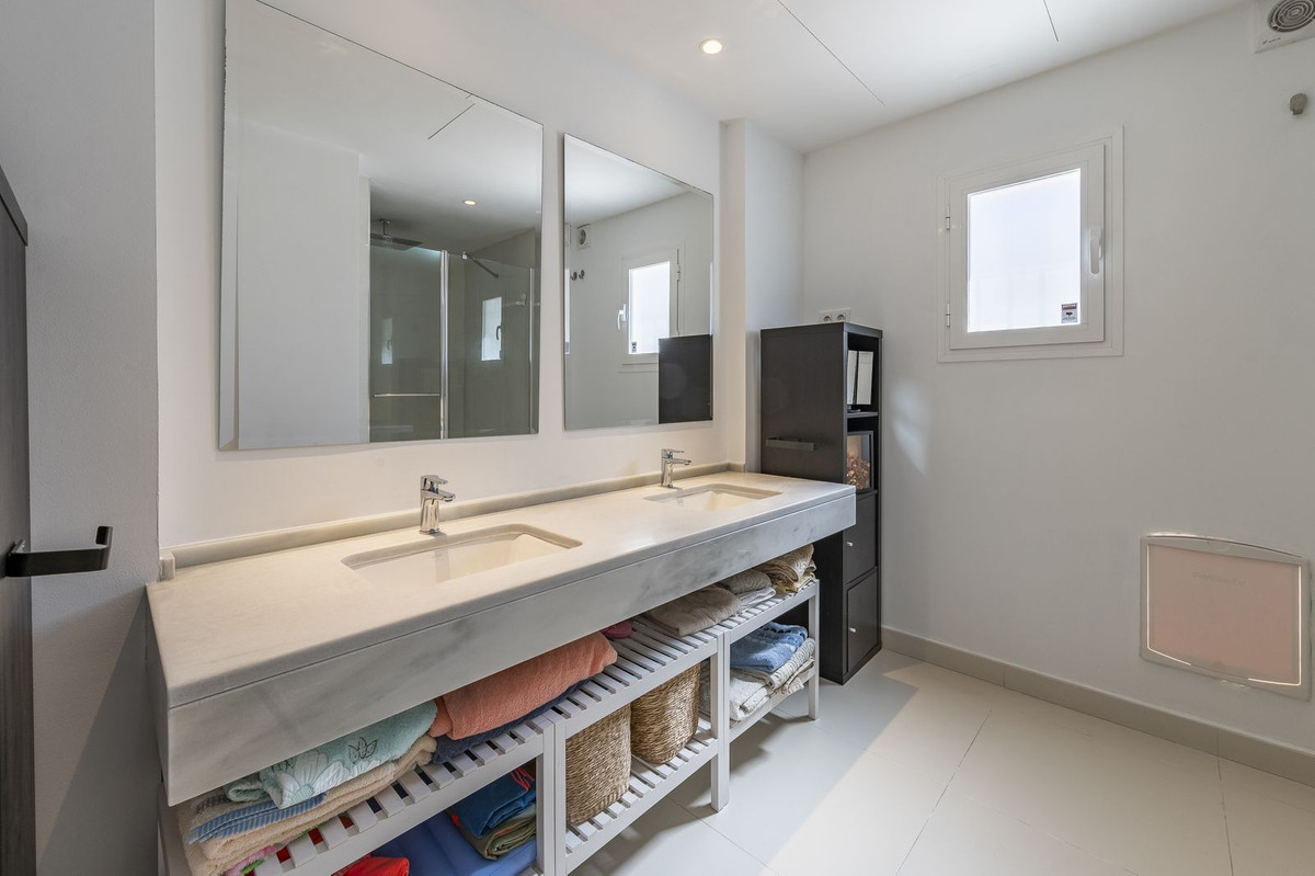 Huis te koop in Benalmadena | 5 slaapkamers H5492536