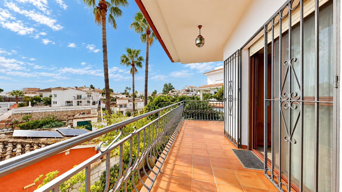 Huis te koop in Benalmadena | 7 slaapkamers H5502817