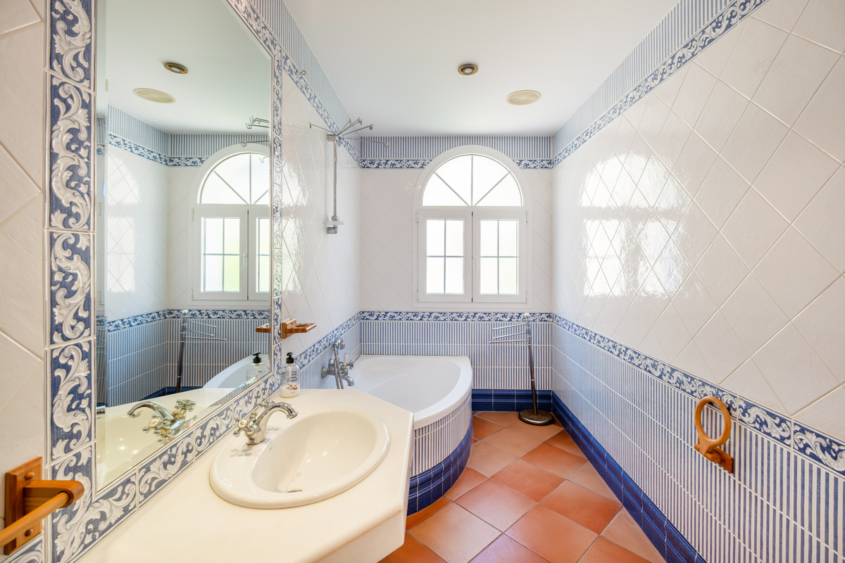 Huis te koop in Benalmadena | 5 slaapkamers H5512678