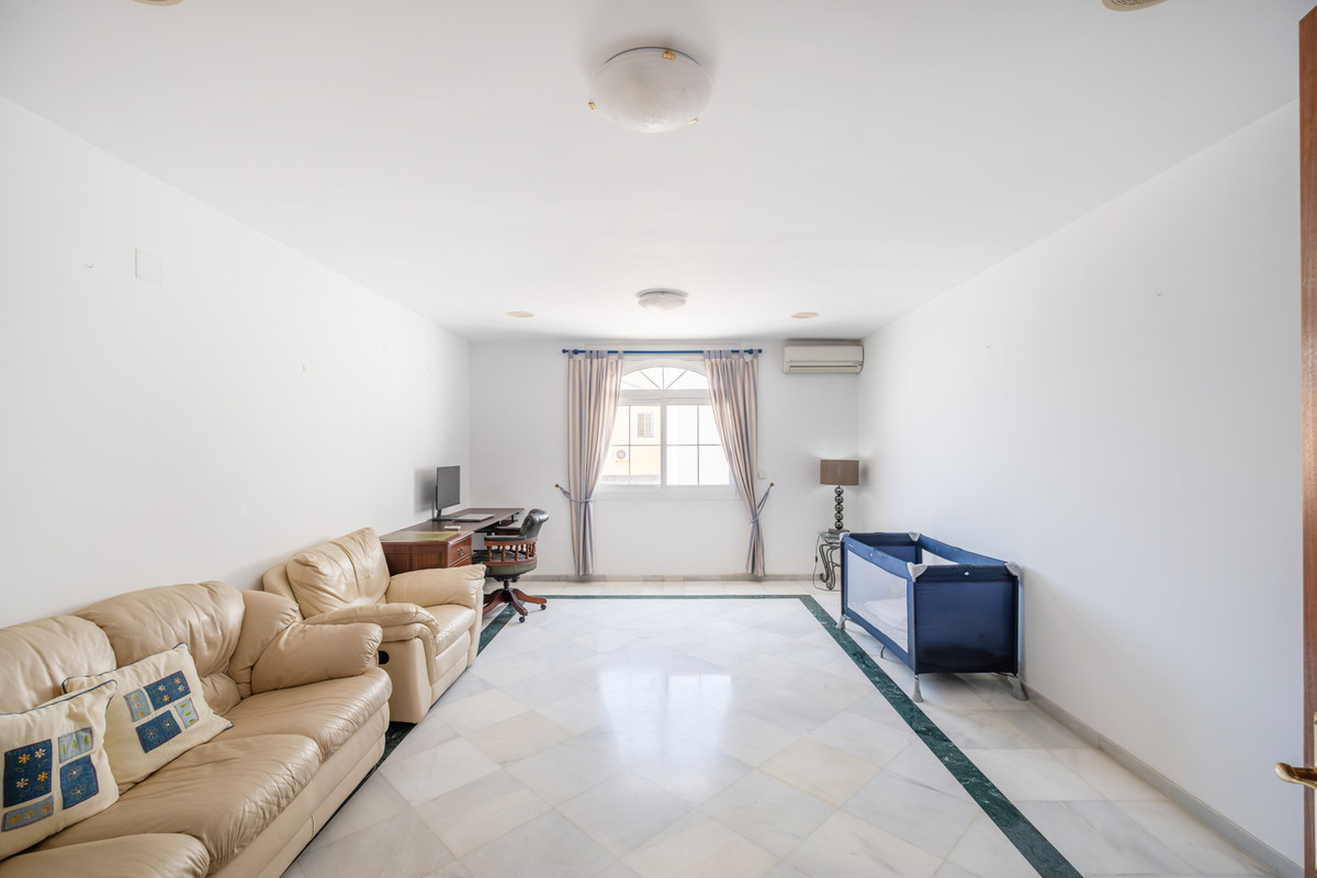 Huis te koop in Benalmadena | 5 slaapkamers H5512678