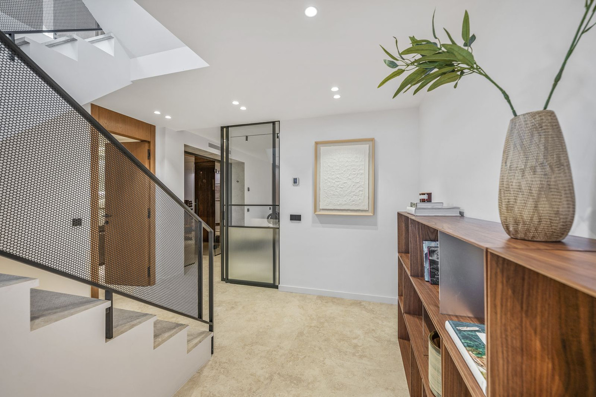 Property main view 33
