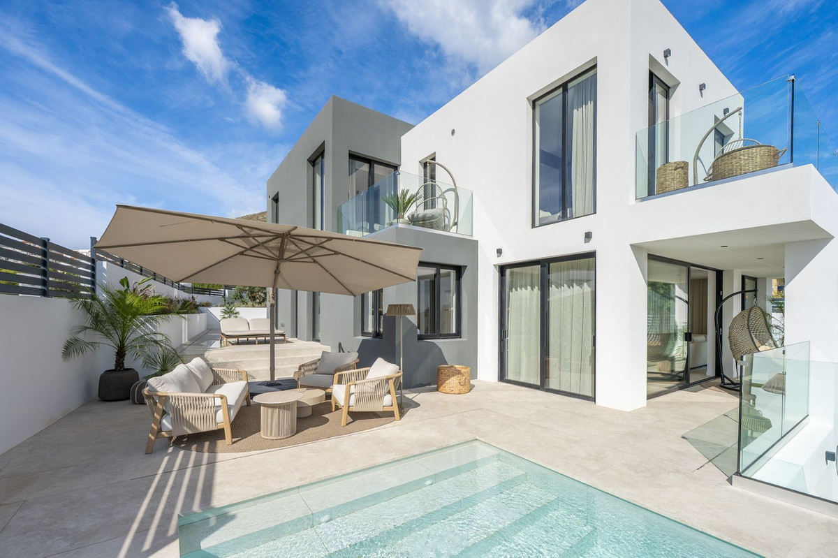 Property main view 64