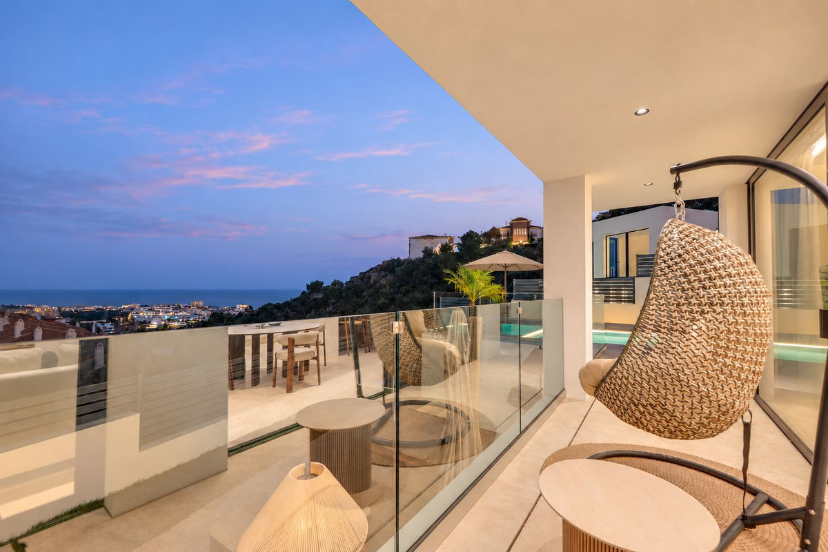 Property main view 80