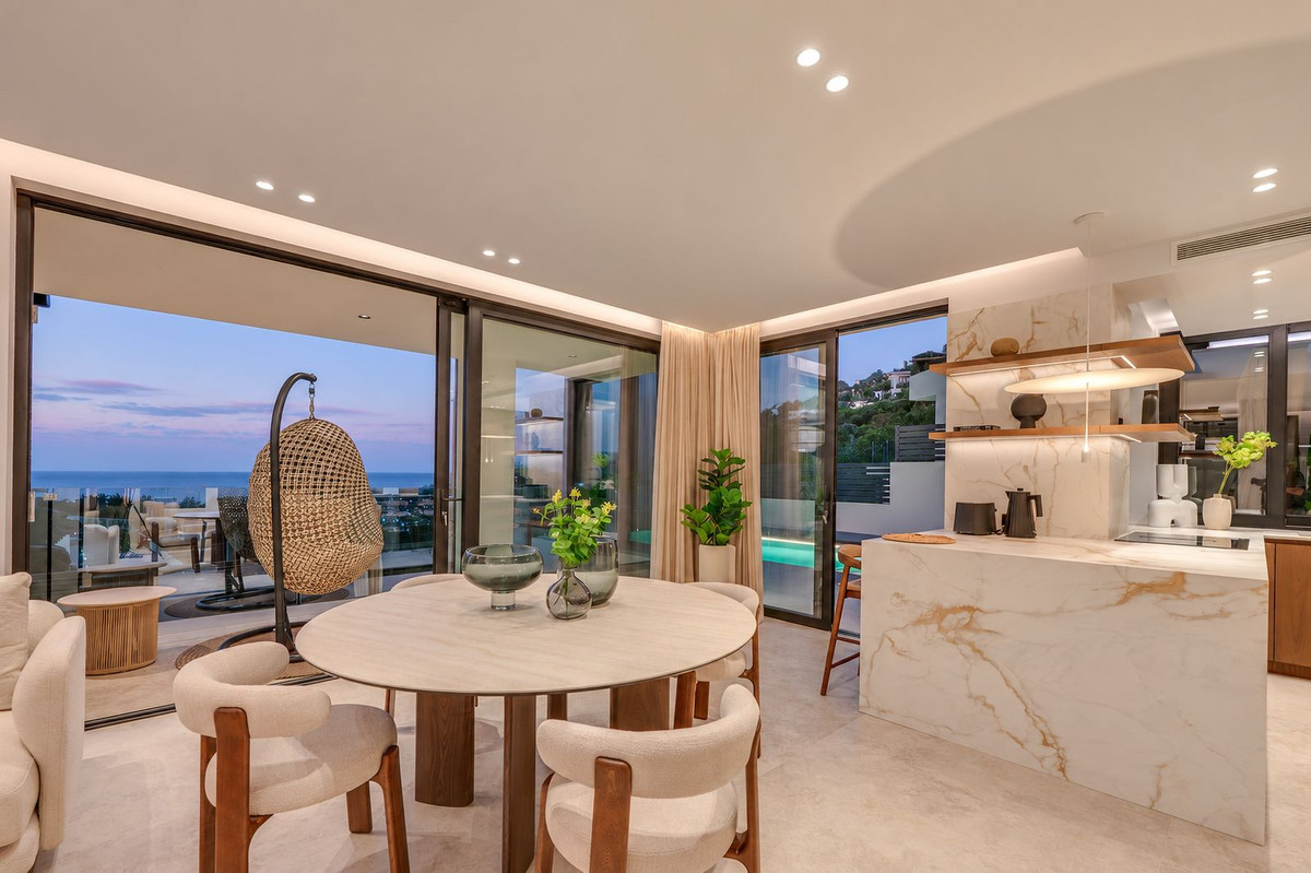 Property main view 90