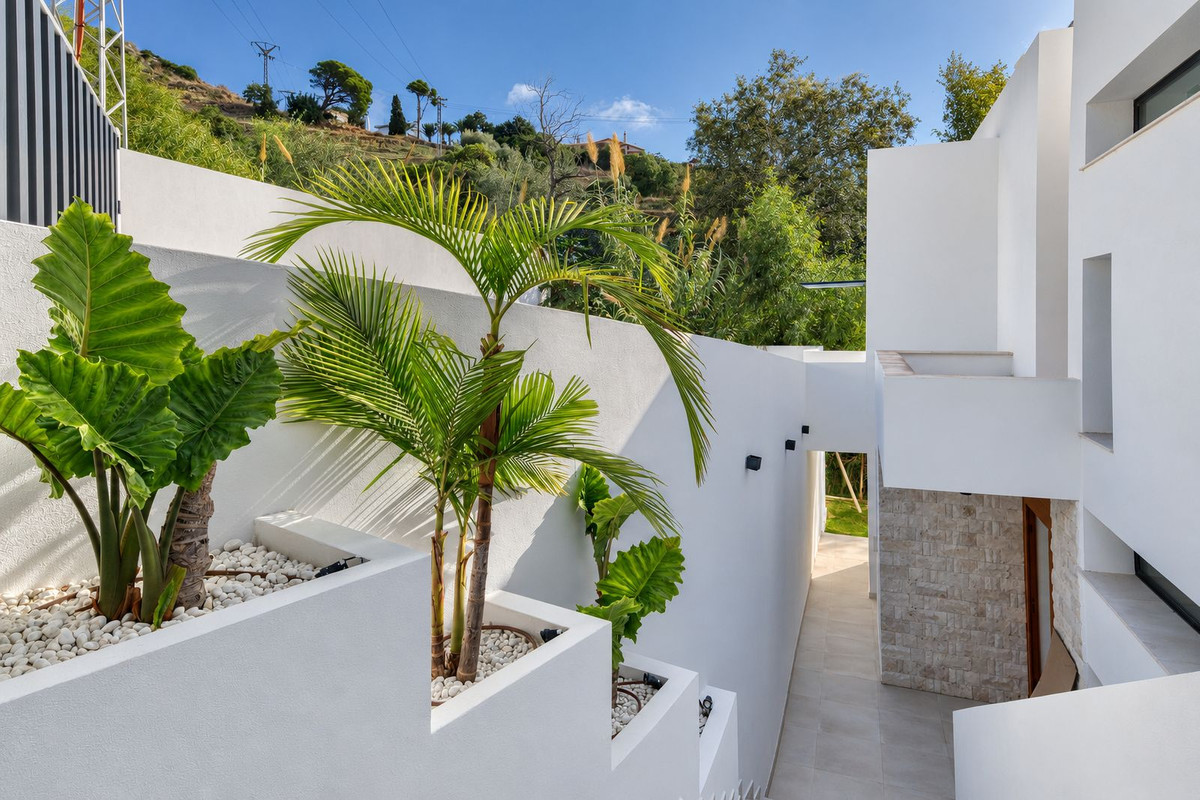 Property main view 33
