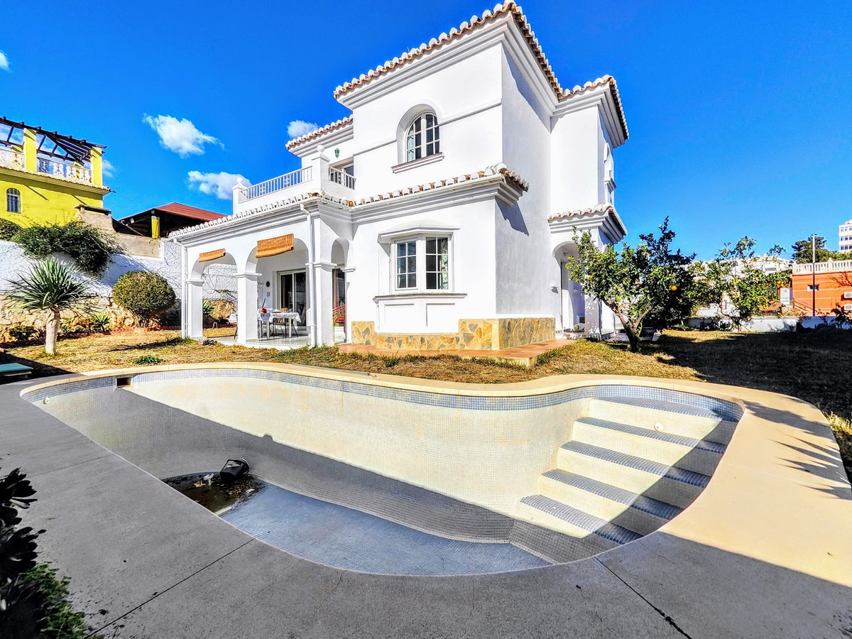 Vrijstaande Villa in Benalmadena Costa-1