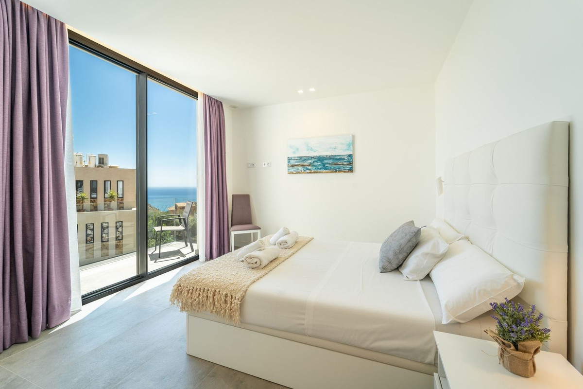 Property main view 32