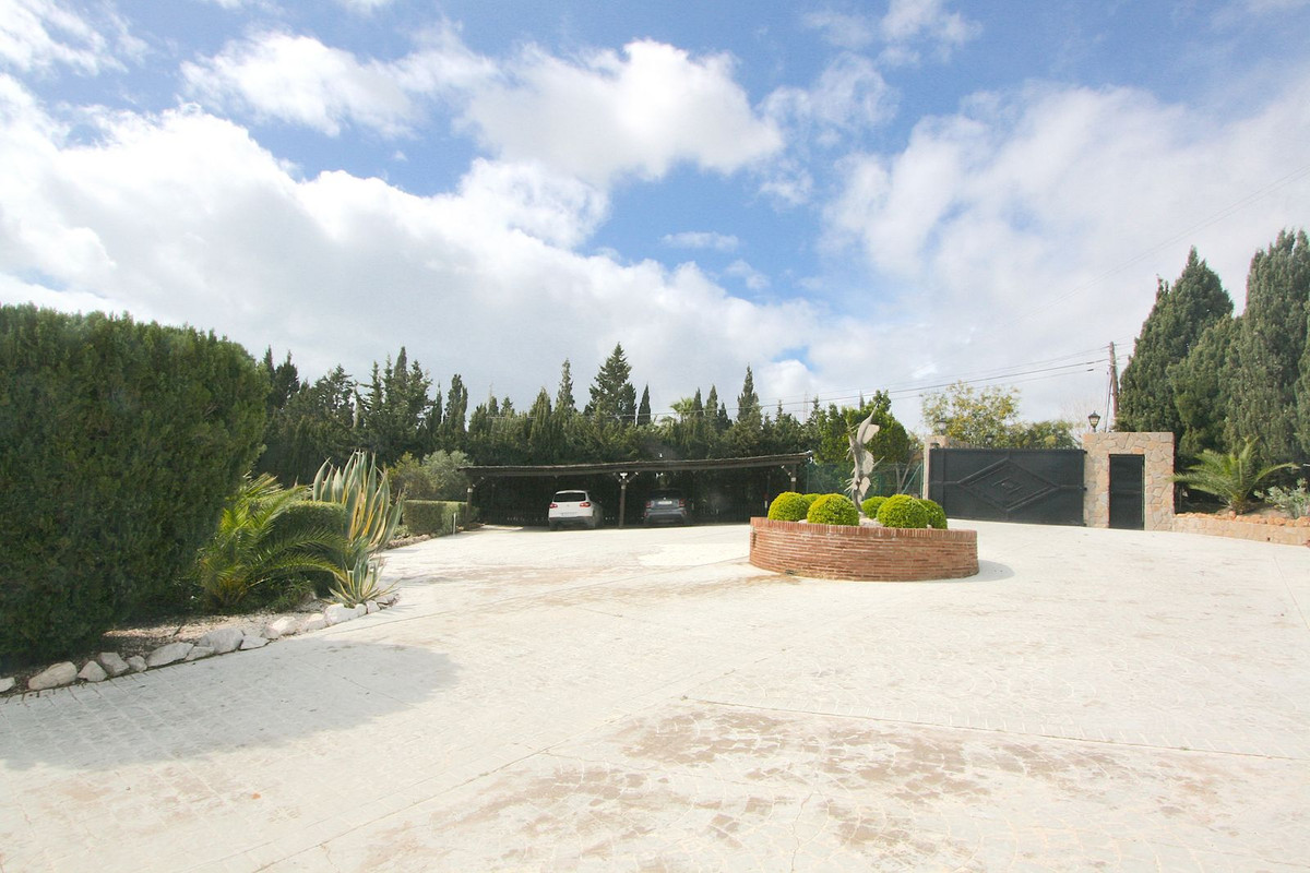 Property main view 44