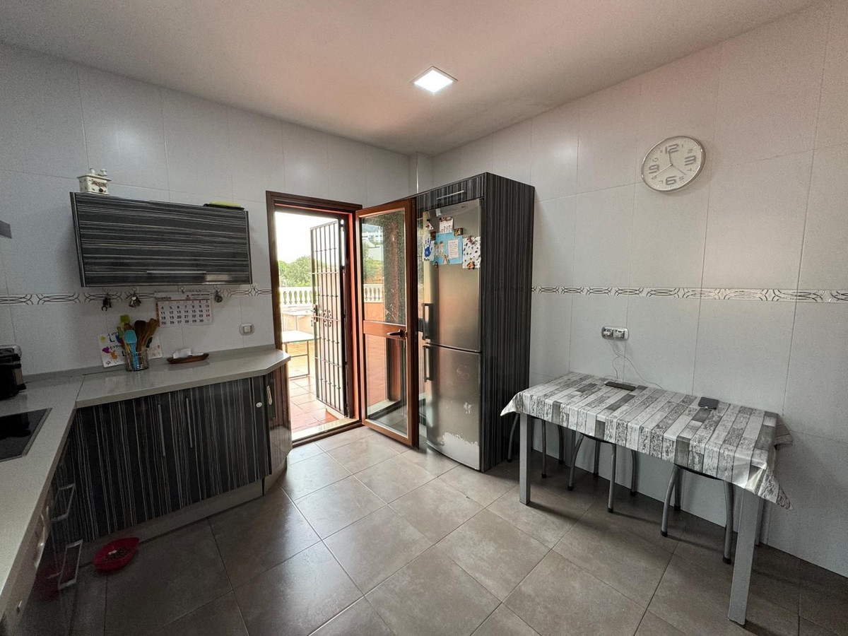 Huis te koop in Benalmadena Costa | 4 slaapkamers H5042200
